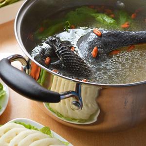 Cách làm lẩu gà đen