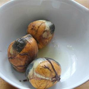 Cách làm lẩu gà với ngải cứu