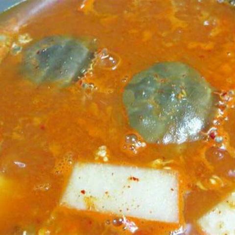 Cách làm lẩu ghẹ nấu chua cay