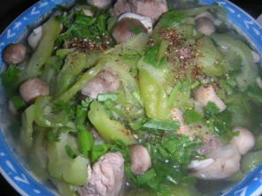 Lẩu khổ qua cá thác lác