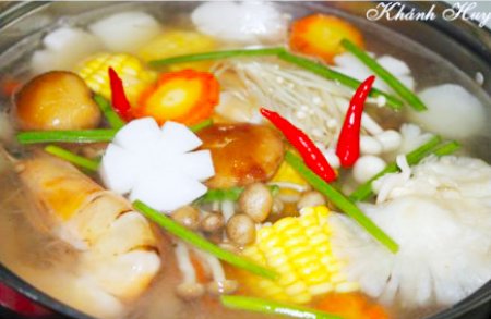 Lẩu nấm thanh mát cho ngày cuối tuần