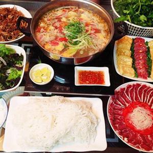 Cách nấu lẩu riêu cua bắp bò sườn sụn