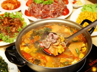 Lẩu riêu cua bắp bò