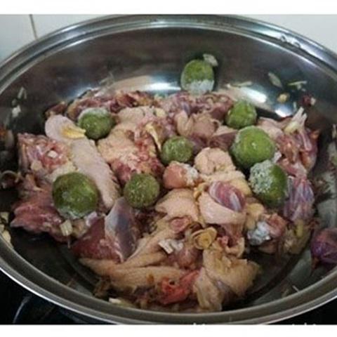 Cách làm lẩu vịt om trái sấu