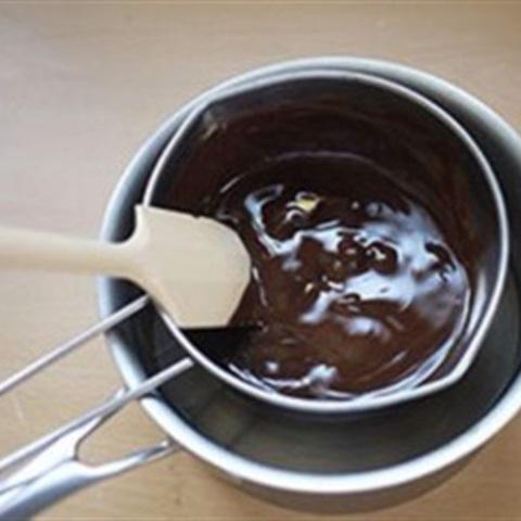 Cách làm lava cake nhân matcha