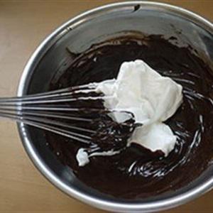 Cách làm lava cake nhân matcha