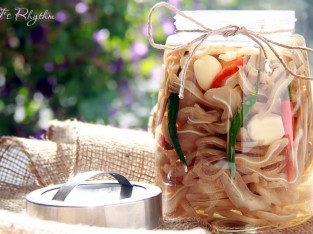 Lỗ tai heo ngâm giấm