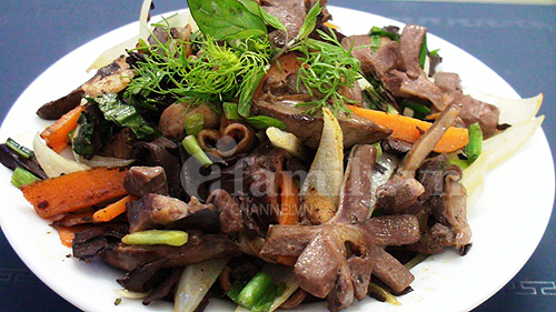 Lòng gà xào sa tế