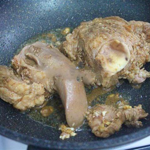 Cách làm lưỡi heo khìa nước tương