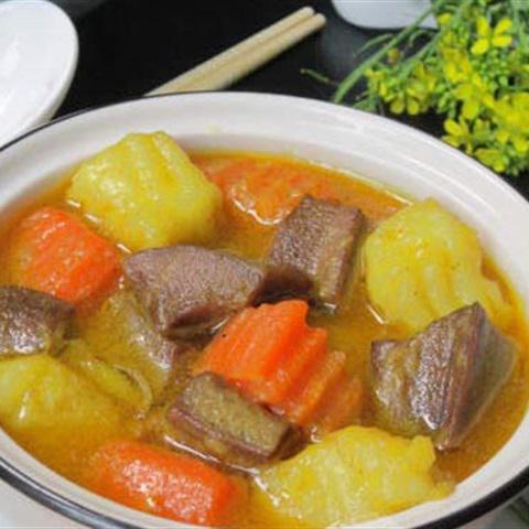 Cách làm lưỡi heo nấu cà ri