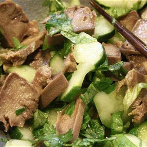 Cách làm lưỡi heo trộn dưa leo