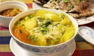 Lưỡi lợn nấu ragu ăn với bánh mì ngon không cưỡng nổi