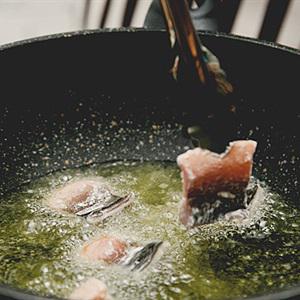 Cách làm lươn chiên giòn sốt tiêu xanh