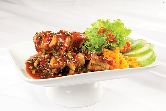 Lươn chiên giòn xốt tiêu xanh