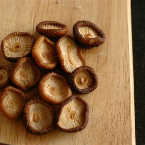 Cách làm lươn cuốn thịt