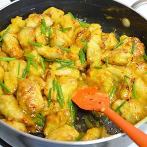 Cách làm lườn gà sốt cam