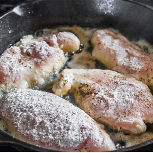 Cách làm lườn gà sốt chanh