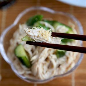 Cách làm lườn gà trộn dưa leo