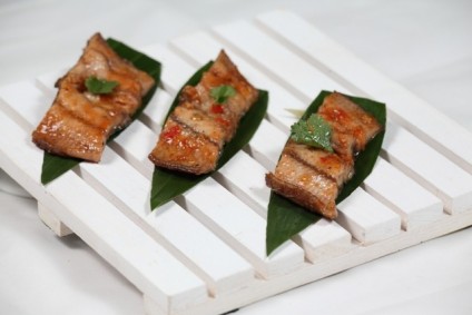 Lươn nướng sa-tế