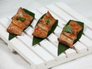 Lươn nướng sa-tế