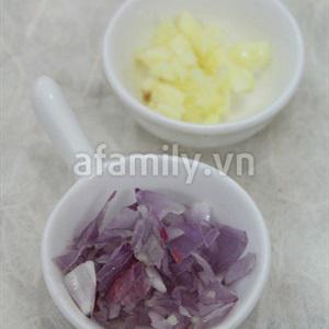 Cách làm lươn xào lá lốt