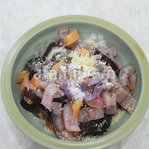 Cách làm lươn xào lá lốt