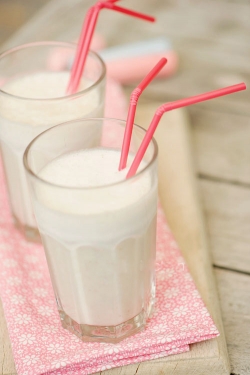Ly chuối shake đánh tan căng thẳng, mệt mỏi