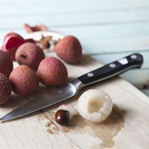 Cách pha lychee martini