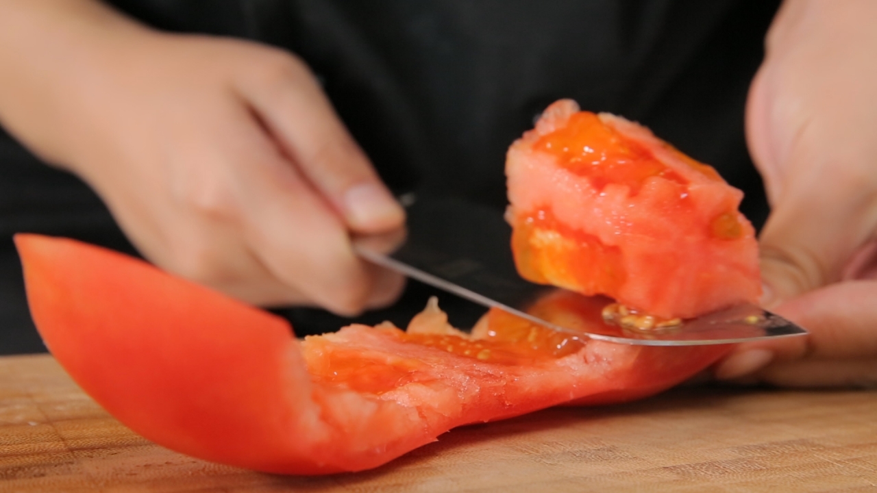 Mách bạn cách làm bánh nướng anh đào ngọt thơm tại nhà