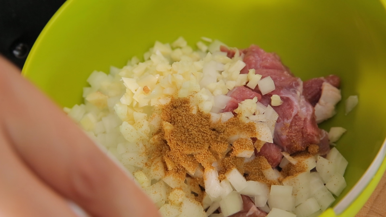 Mách bạn cách làm bánh nướng anh đào ngọt thơm tại nhà