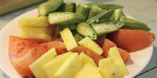 Mách bạn cách làm kem dứa chuối thơm ngất ngây tại nhà