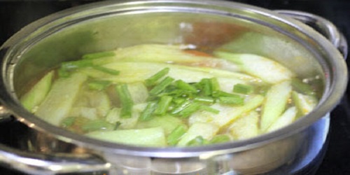 Mách bạn cách làm kem dứa chuối thơm ngất ngây tại nhà