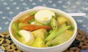 Mách bạn cách làm kem dứa chuối thơm ngất ngây tại nhà