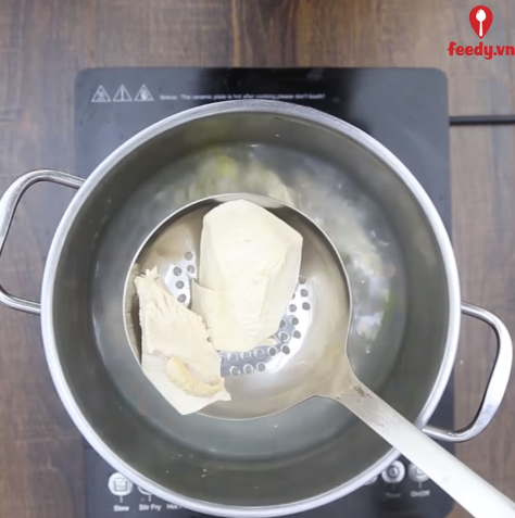 Mách bạn cách làm latte bí đỏ vị cay