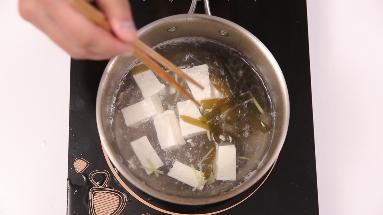 Mách bạn cách làm socola thơm ngon tại nhà