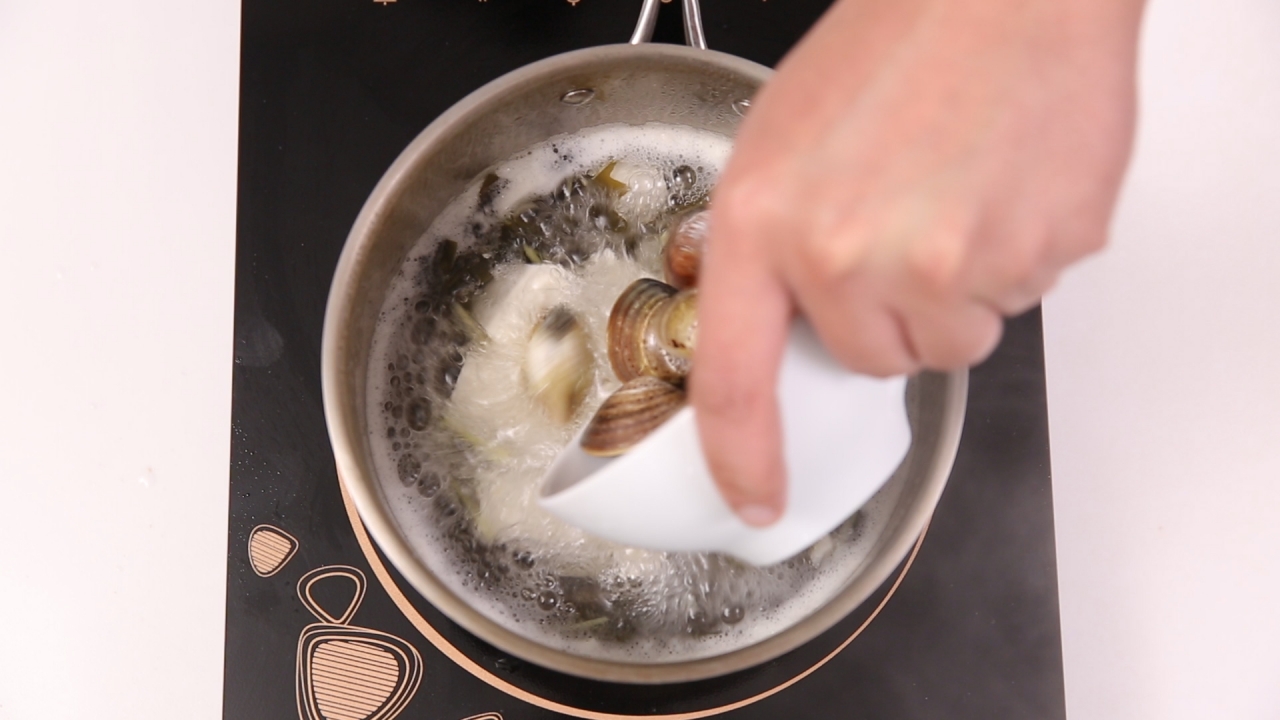 Mách bạn cách làm socola thơm ngon tại nhà