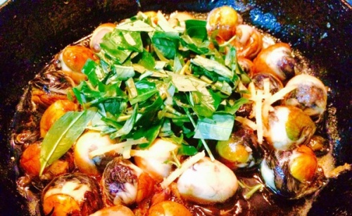 Mách bạn cách làm trứng nướng thơm ngon, lạ miệng, không lo độc hại ngay tại nhà