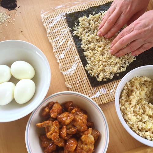 Mách bạn công thức làm gà xào hành tây kho bia cho người muốn tăng cân