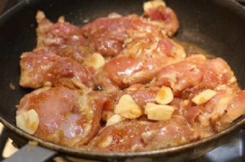 Mách bạn công thức sò xào tỏi thơm nức mũi