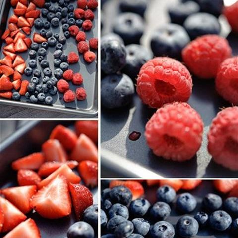 Cách làm mâm xôi dầm socola