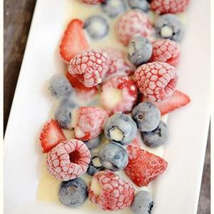 Cách làm mâm xôi dầm socola