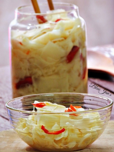 Măng chua ngâm tỏi, ớt