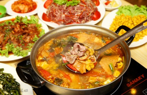 Măng tây đút lò