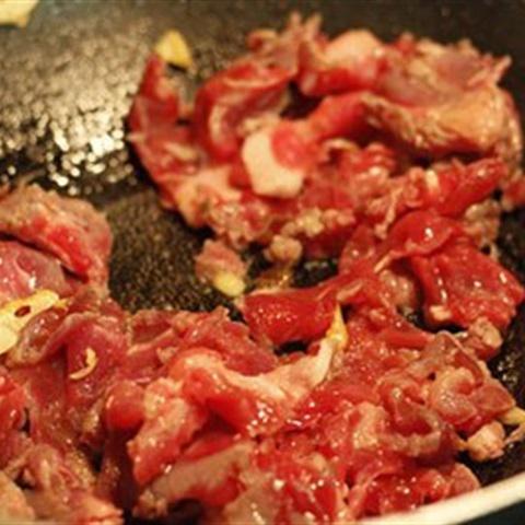 Cách làm măng tây xào thịt bò