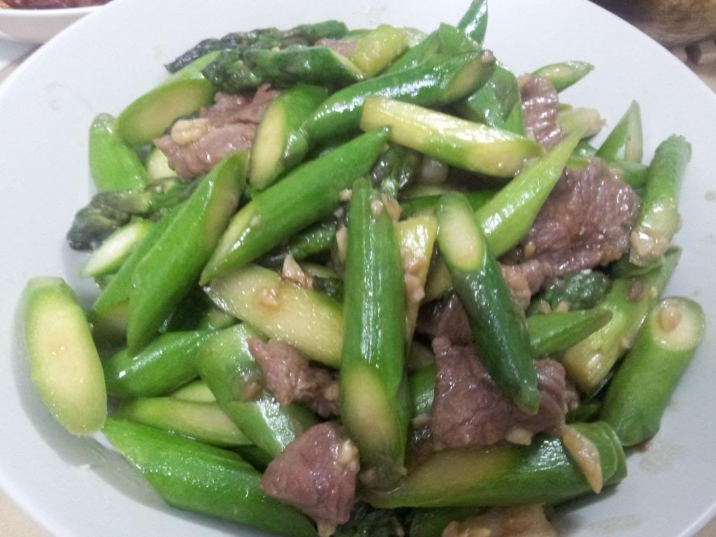 Măng tây xào thịt bò