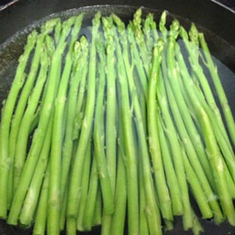 Cách làm măng tây xào tôm