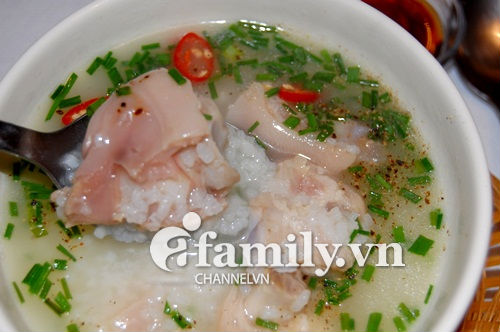 Mát trời ăn cháo giò heo béo ngậy