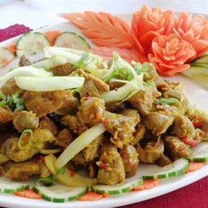 Cách làm mề gà xào sả ớt