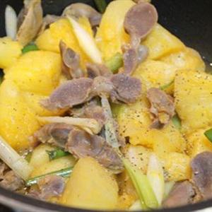 Cách làm mề gà xào thơm