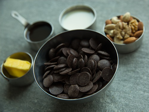 Mê mẩn không thôi món cánh gà nấu quả lê